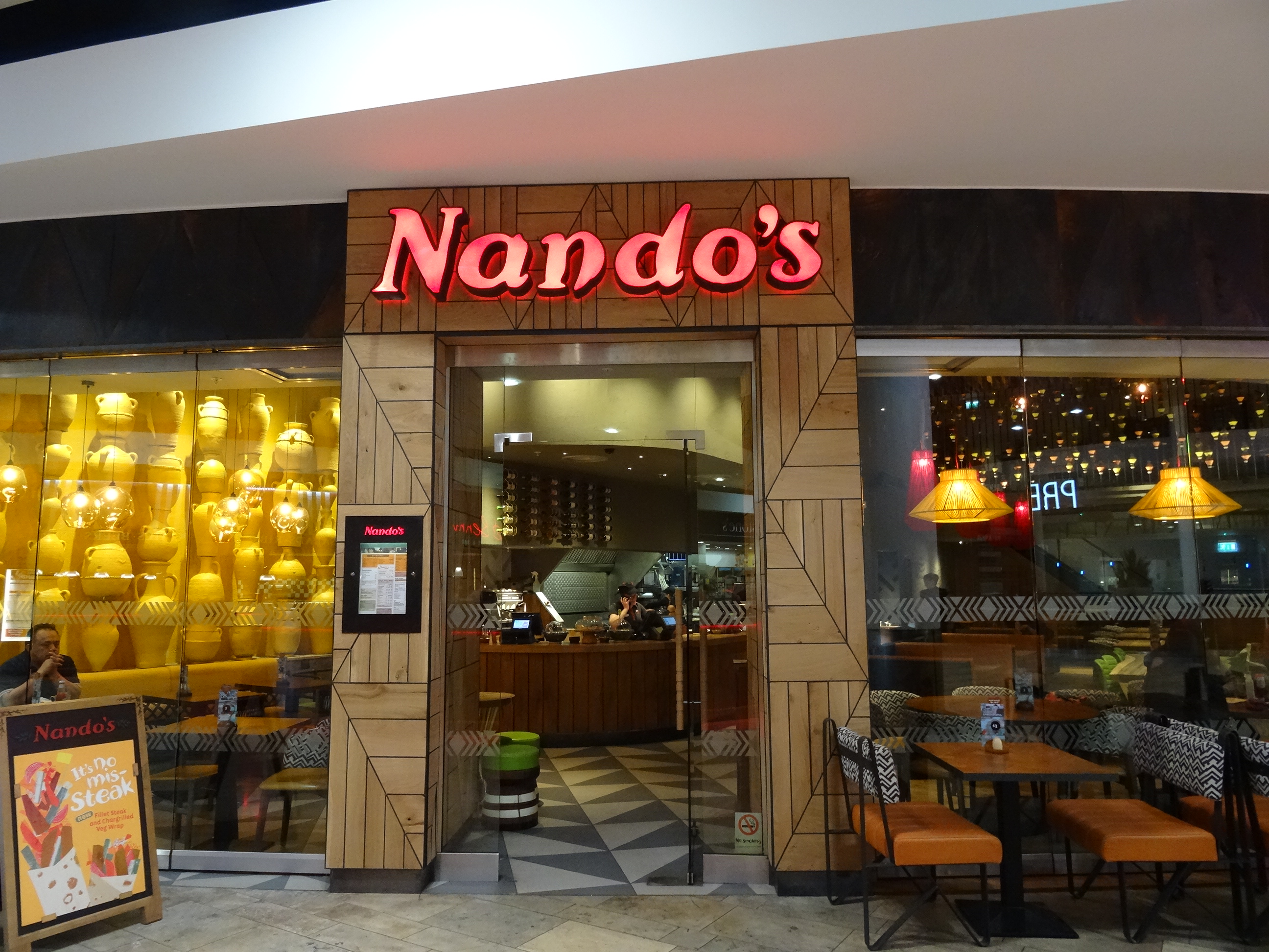 Nando’s Restaurant – Wandsworth, SW18 4TF